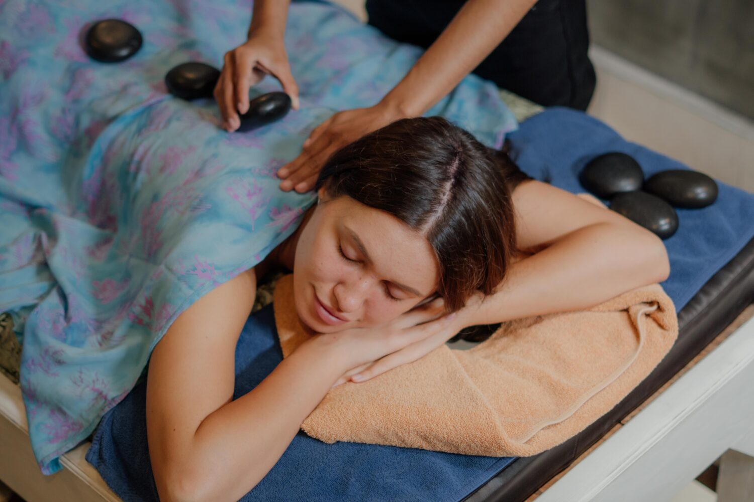 Hot Stone Body Massage